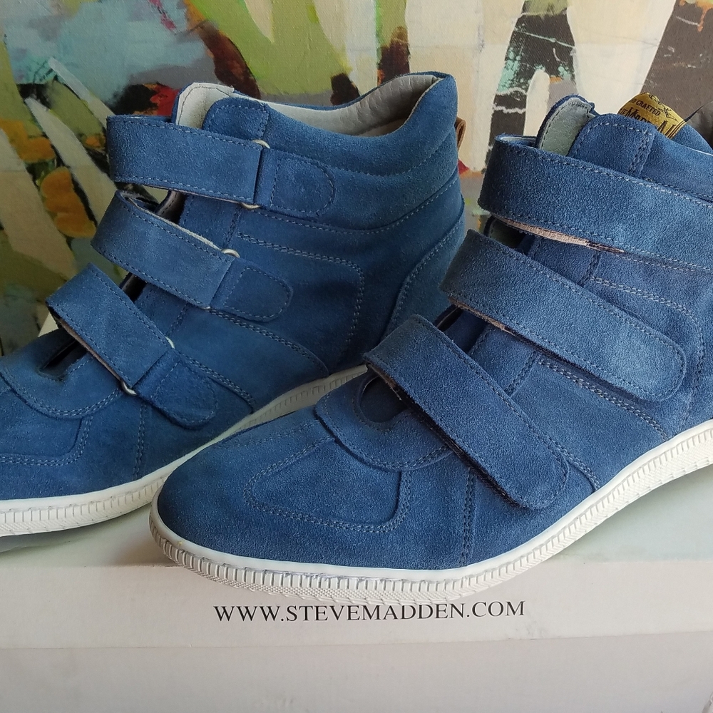 Steve Madden sneakers
